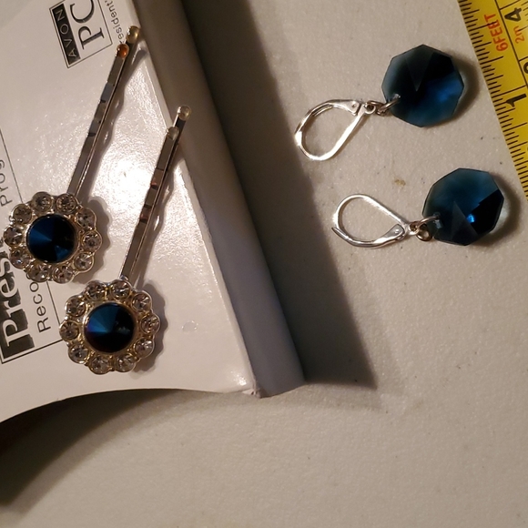 Avon Earrings and hairpins - Picture 2 of 5
